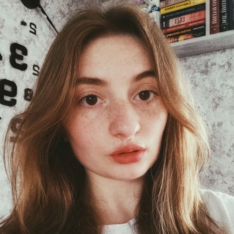 AKNAVI.I
