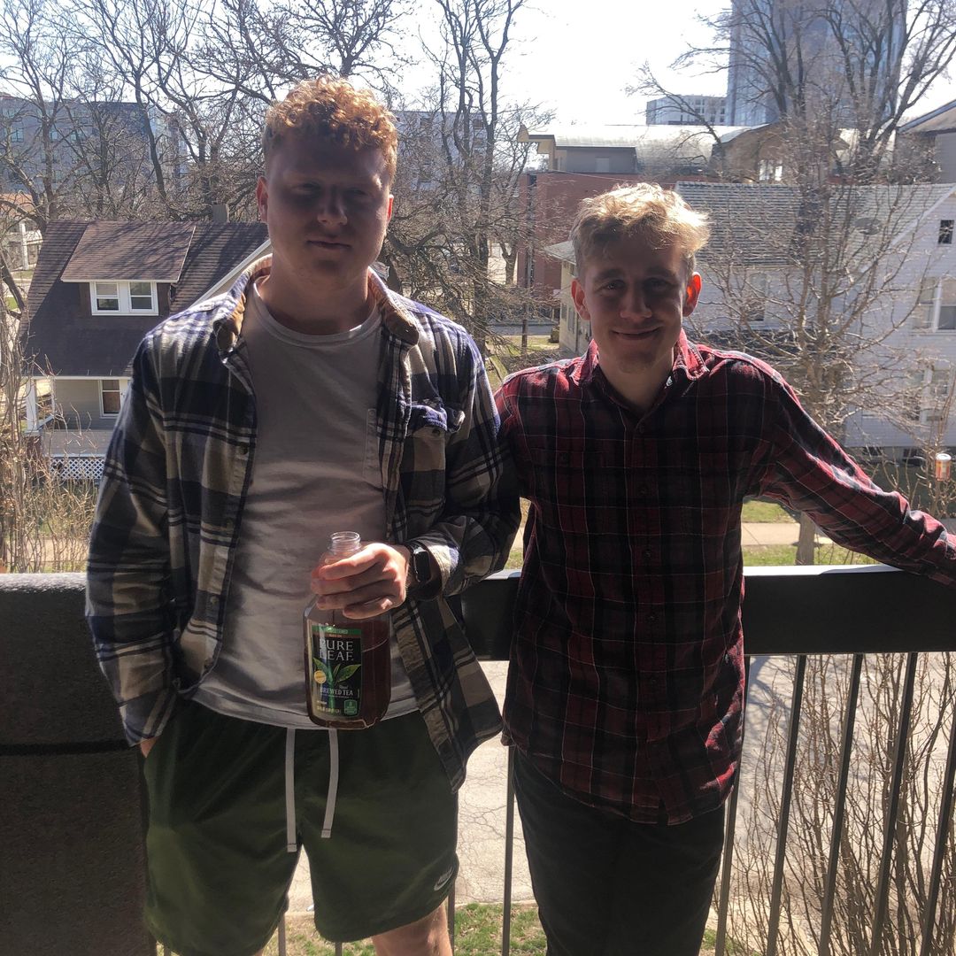 balconythrows