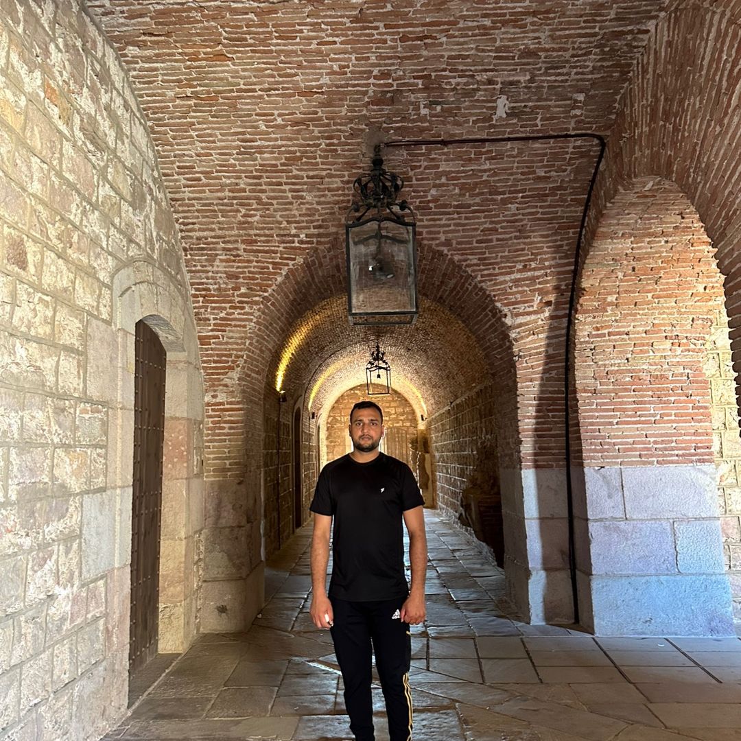 Tahir 🇵🇰🇪🇸🇪🇸🇲🇨🇵🇭🇦🇷