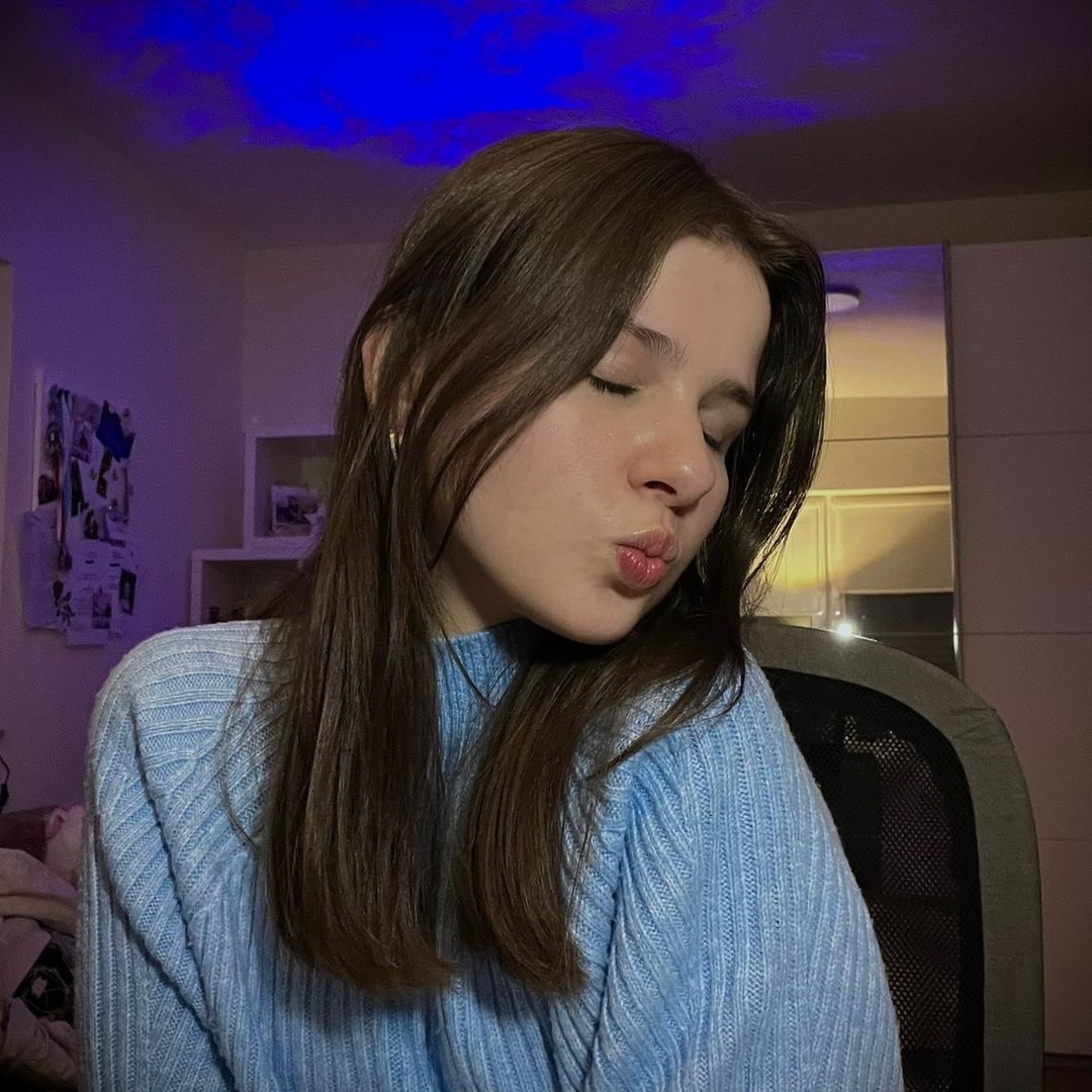 ✨ℍ𝕖𝕝𝕖𝕟𝕒 ℂ𝕝𝕖𝕒𝕣✨