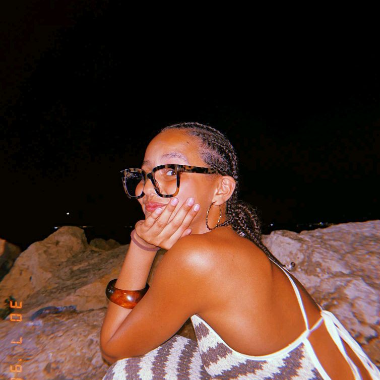 Inès