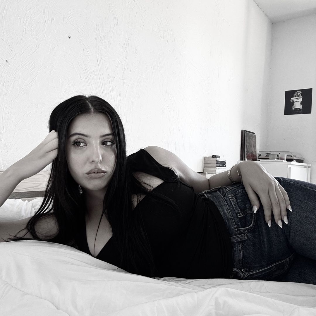 By Kexnza