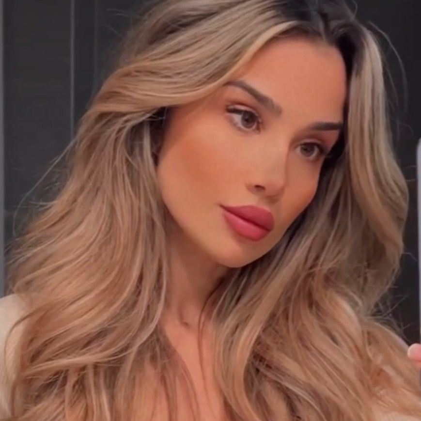 Leila Mavi