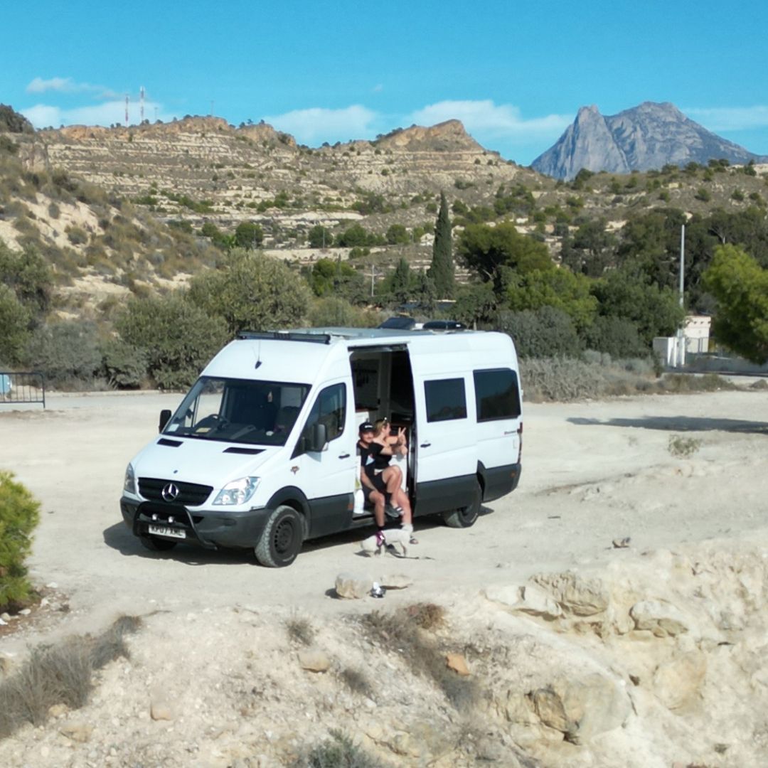 Annalise & Jordan | Van Life